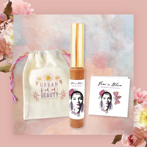 Natural Honey Nude Glow Organic Lip Gloss Plumper Treatment - Picture 5 of 11